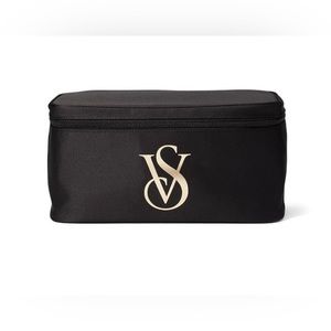 NWT✨Victoria’s Secret Essential Travel Case